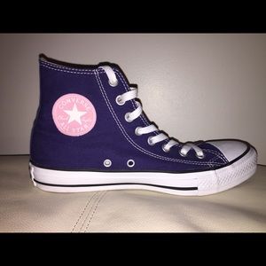 Purple Converse All-Star’s
